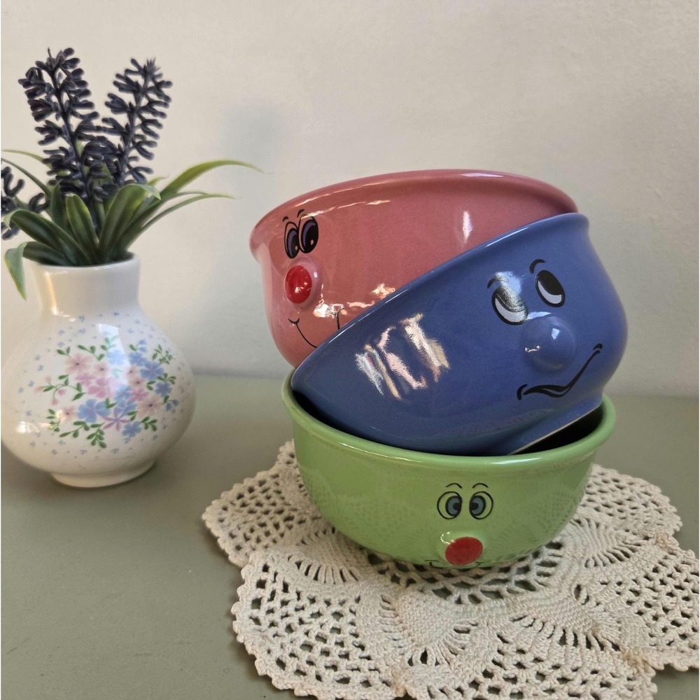 Gryphonware Funny Face Bowls Set of 3 Colorful 3D Nose Ceramic Bowls